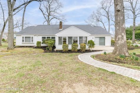 321A Sharon Way Monroe NJ 08831