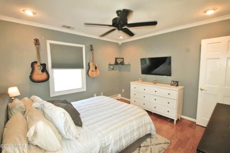 131 Laurel Avenue Hazlet NJ 07734