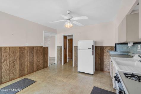 138 Vansant Avenue Island Heights NJ 08732