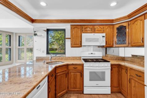 7 Avon Court Marlboro NJ 07746