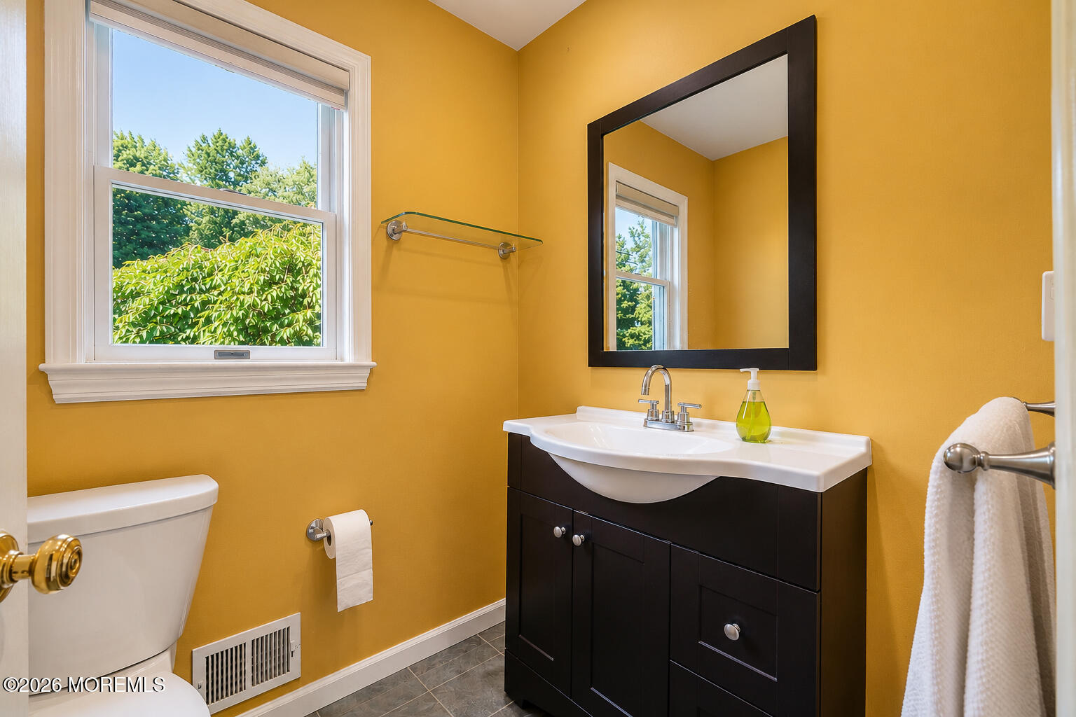 184 Parkview Terrace Lincroft NJ 07738