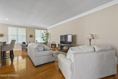 8 Crooked Stick Road Jackson NJ 08527