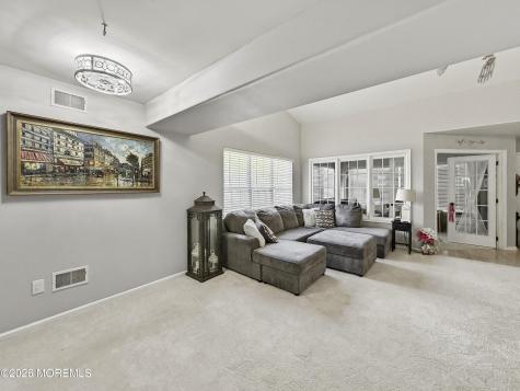 1205A Thornbury Lane Manchester NJ 08759