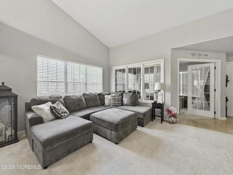 1205A Thornbury Lane Manchester NJ 08759