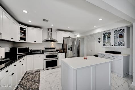 27 Antiqua Avenue Toms River NJ 08753