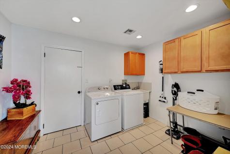 27 Antiqua Avenue Toms River NJ 08753