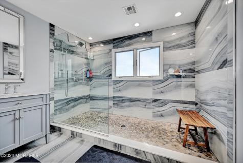 27 Antiqua Avenue Toms River NJ 08753
