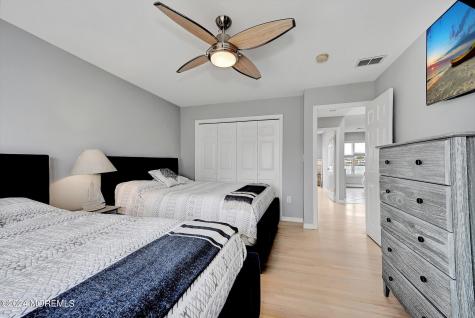 27 Antiqua Avenue Toms River NJ 08753
