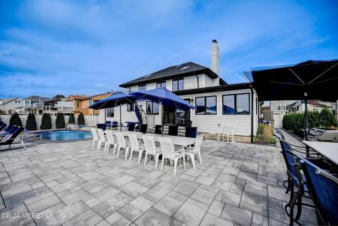 27 Antiqua Avenue Toms River NJ 08753