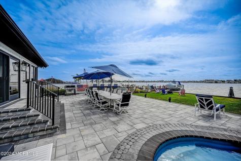 27 Antiqua Avenue Toms River NJ 08753