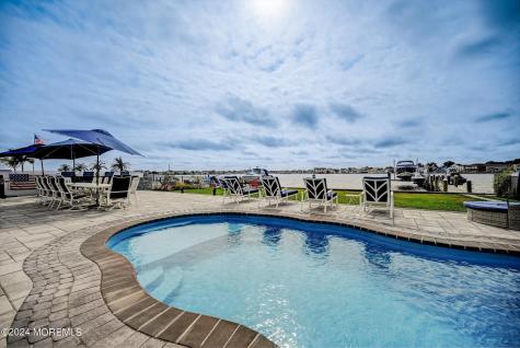27 Antiqua Avenue Toms River NJ 08753