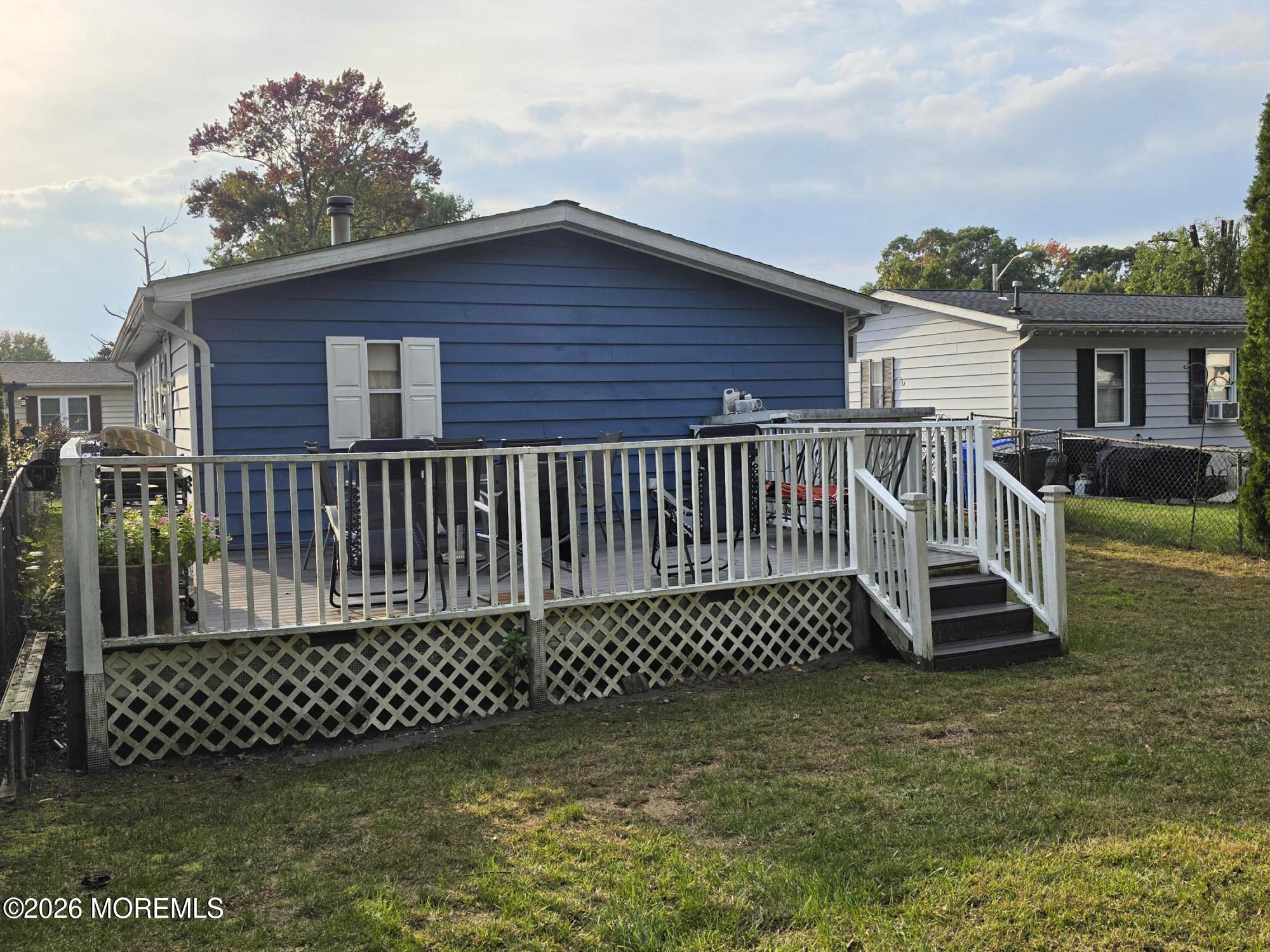 6 Fawn Run Manalapan NJ 07726
