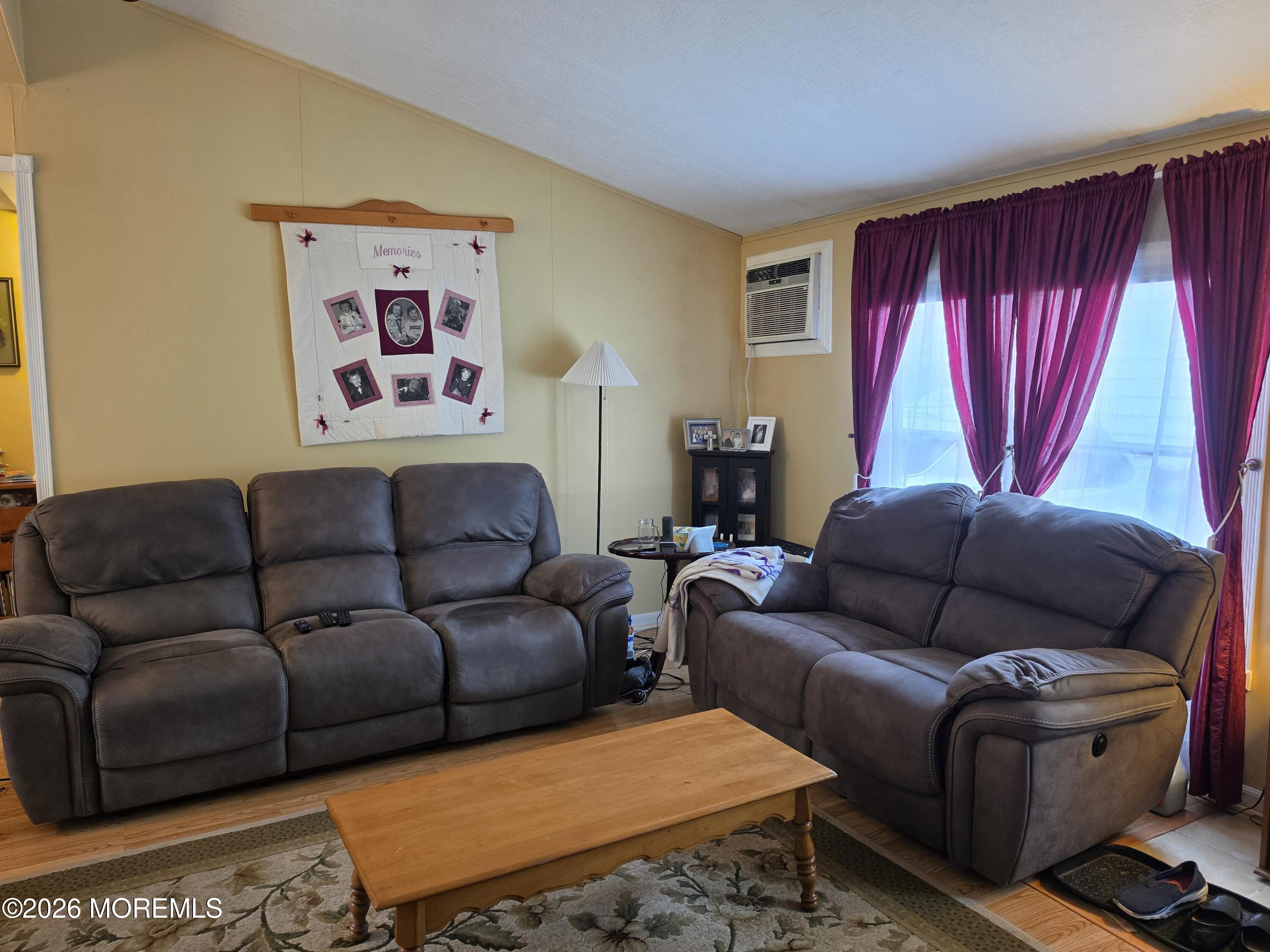 6 Fawn Run Manalapan NJ 07726