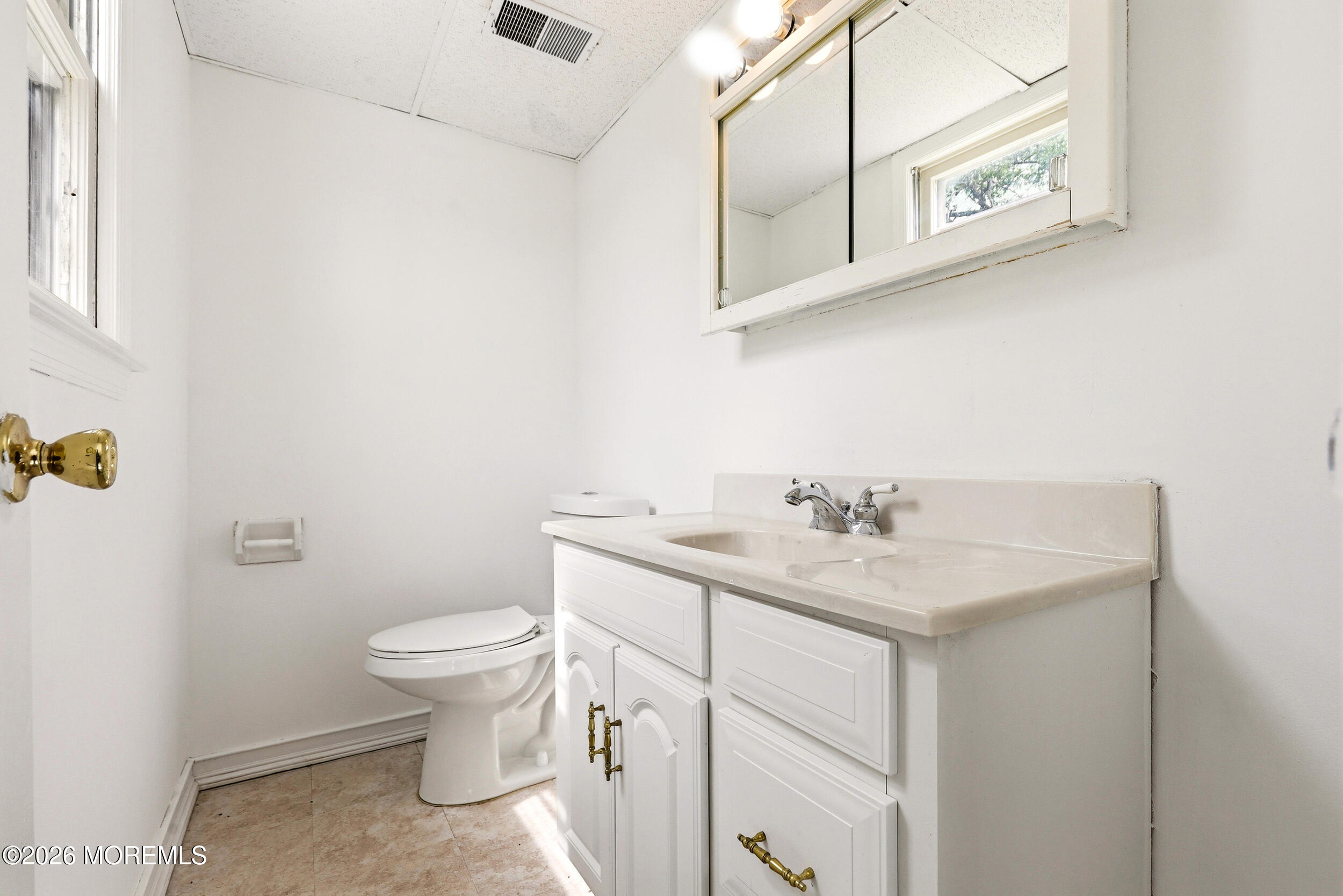 853 Neptune Avenue Beachwood NJ 08722