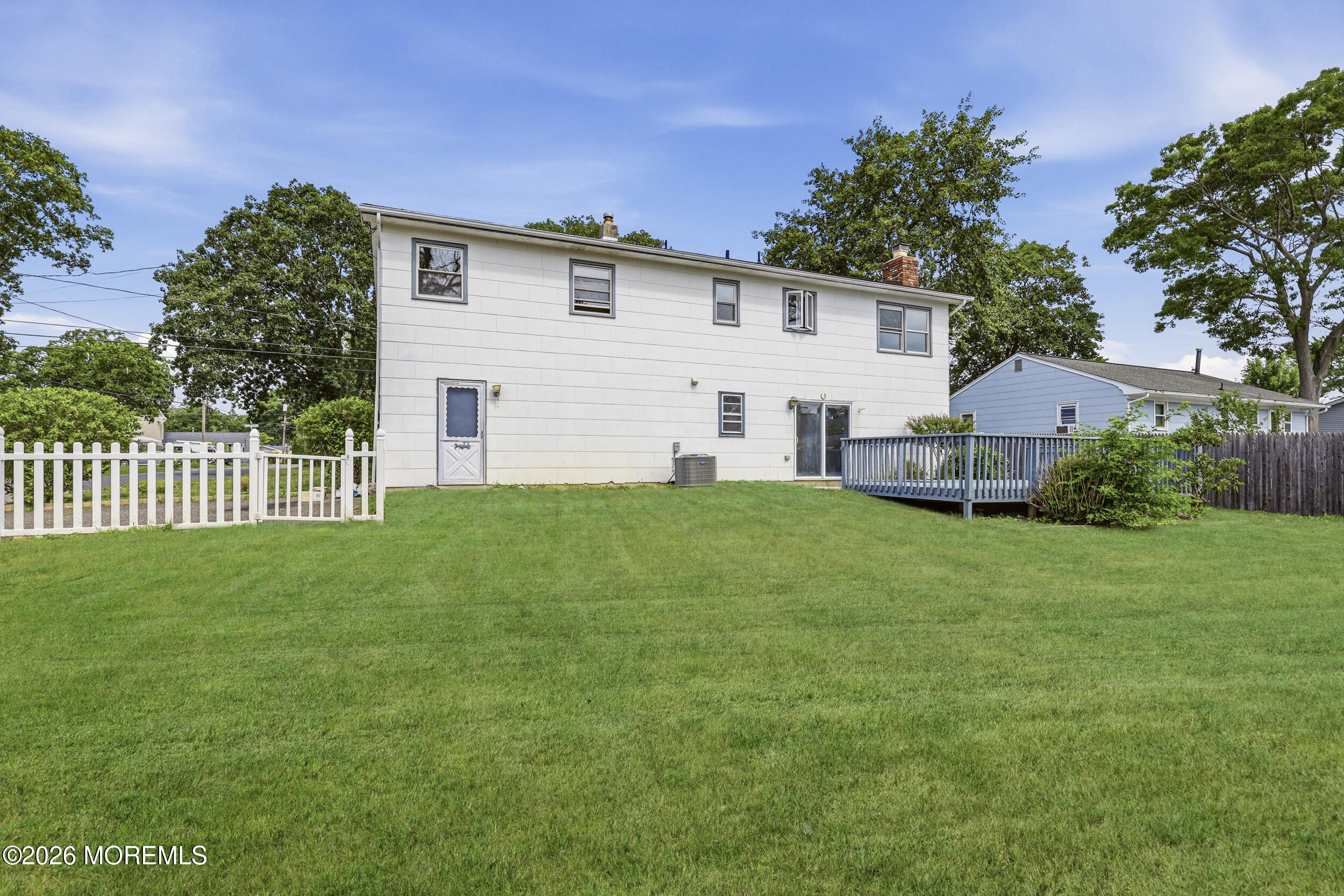 853 Neptune Avenue Beachwood NJ 08722