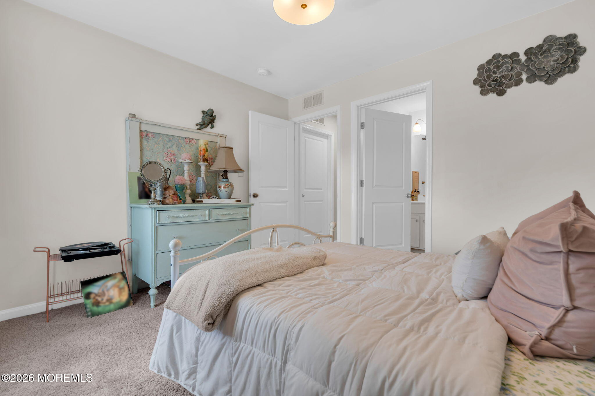 201 Ashburn Avenue Manahawkin NJ 08050