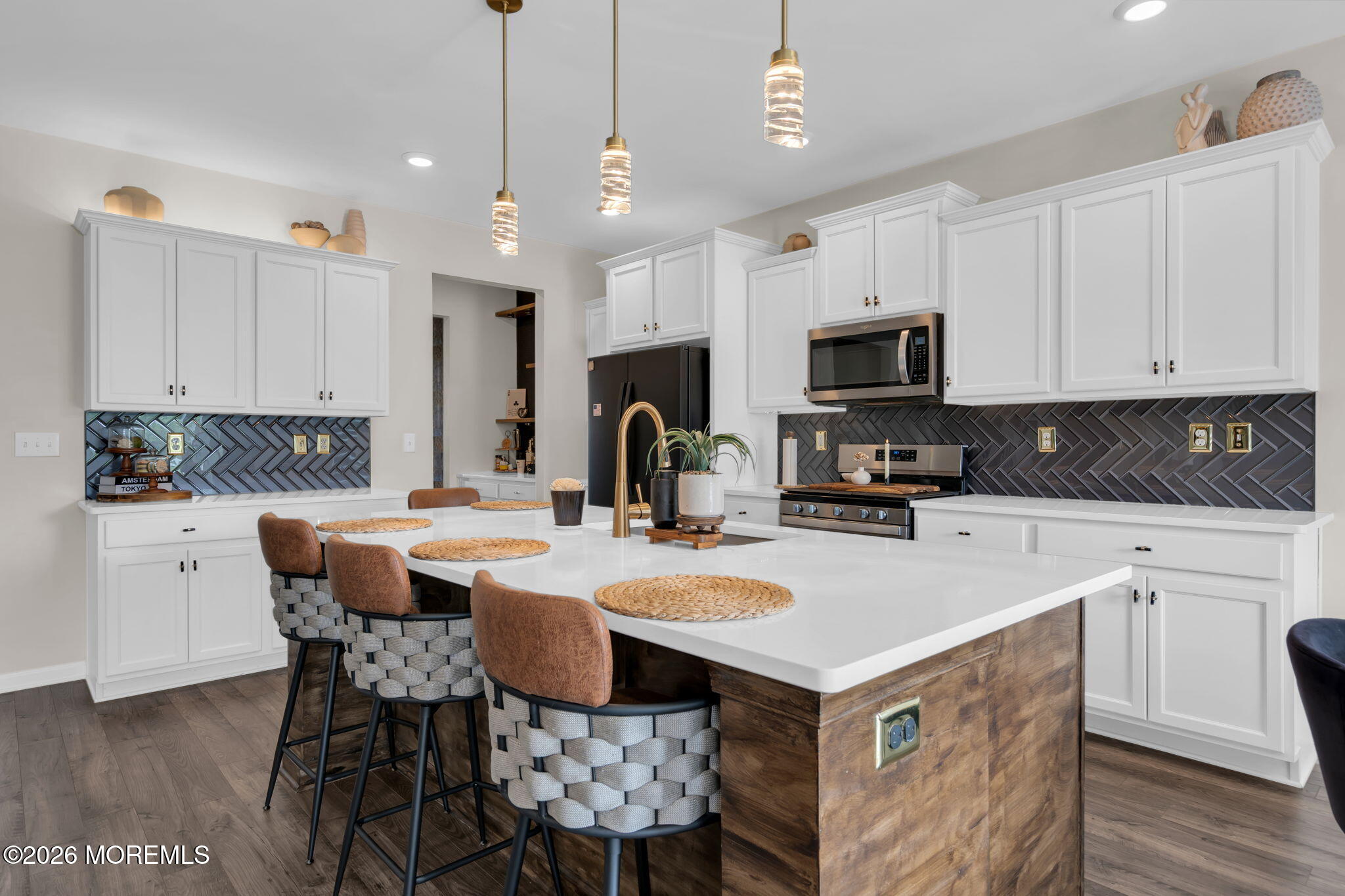 201 Ashburn Avenue Manahawkin NJ 08050