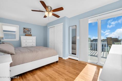 20 Lagoon Drive W Toms River NJ 08753