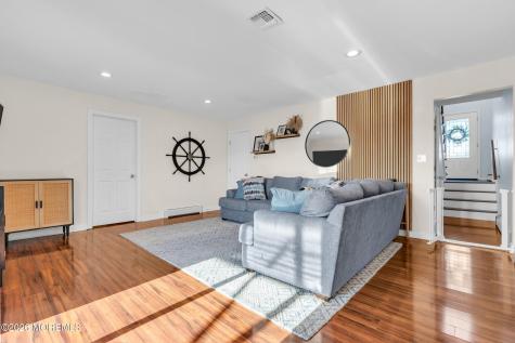20 Lagoon Drive W Toms River NJ 08753