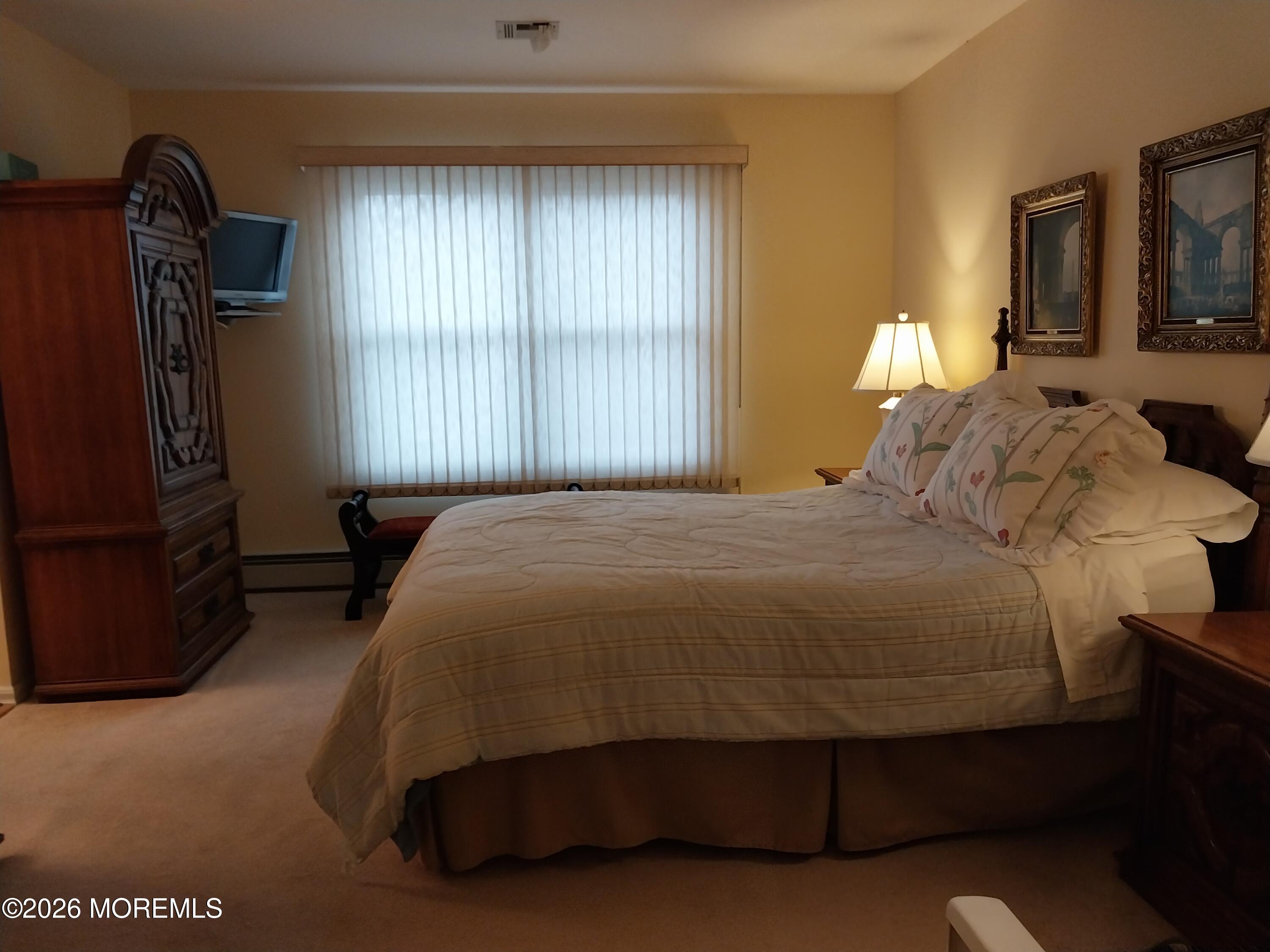 6 Sandhurst Court Toms River NJ 08757