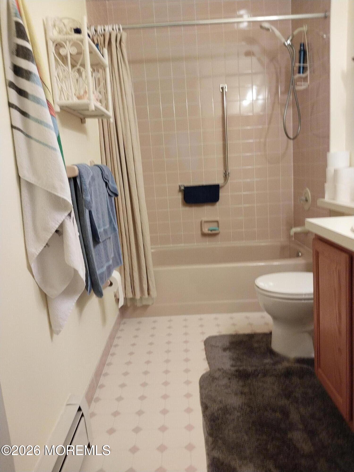 6 Sandhurst Court Toms River NJ 08757