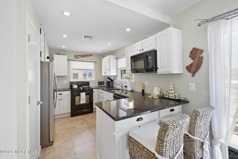 80 Mary Alice Road Manahawkin NJ 08050