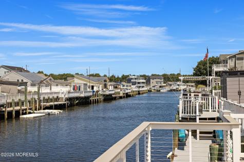 80 Mary Alice Road Manahawkin NJ 08050