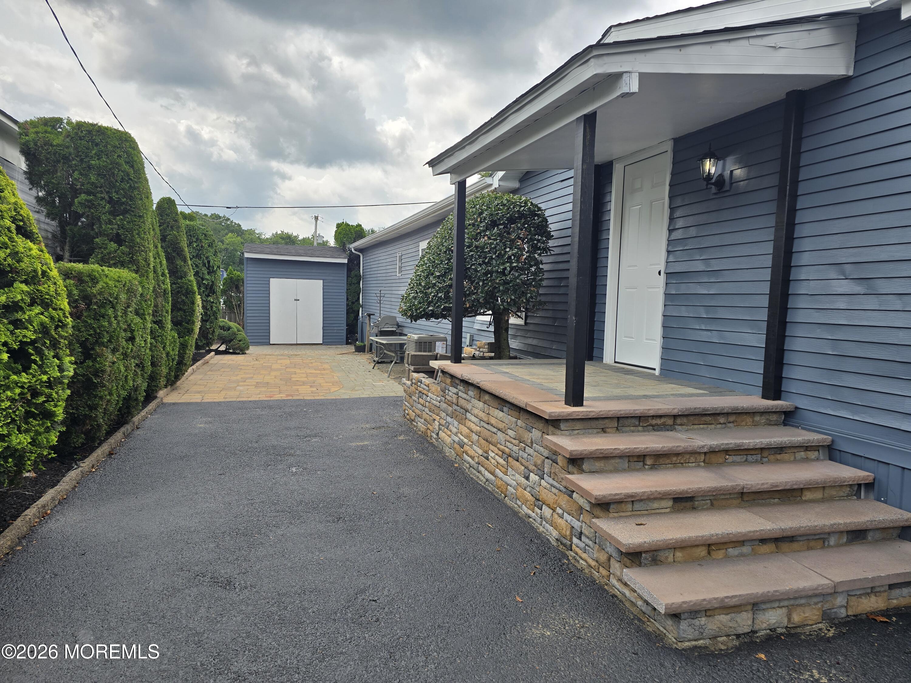 7 Shady Lake Circle Jackson NJ 08527
