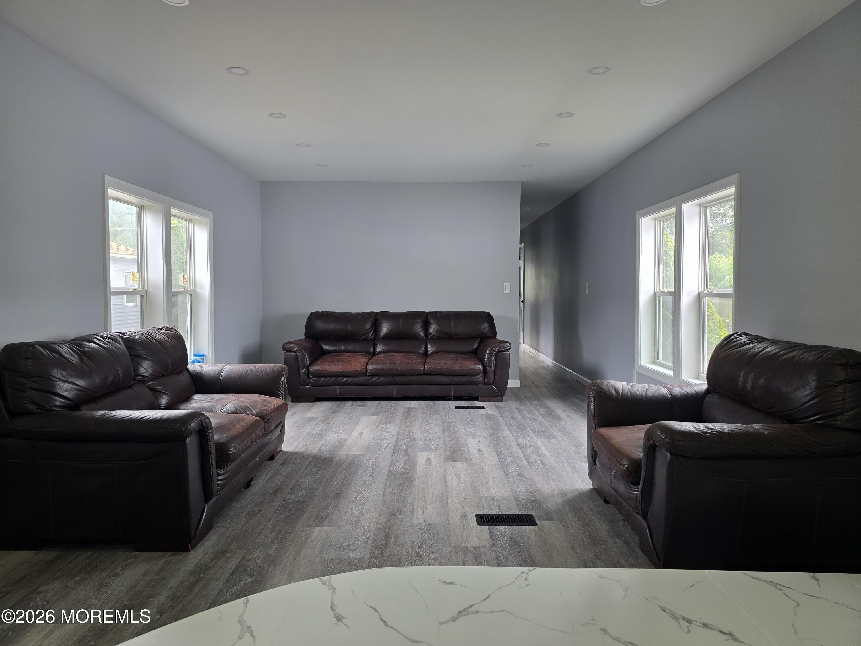 7 Shady Lake Circle Jackson NJ 08527