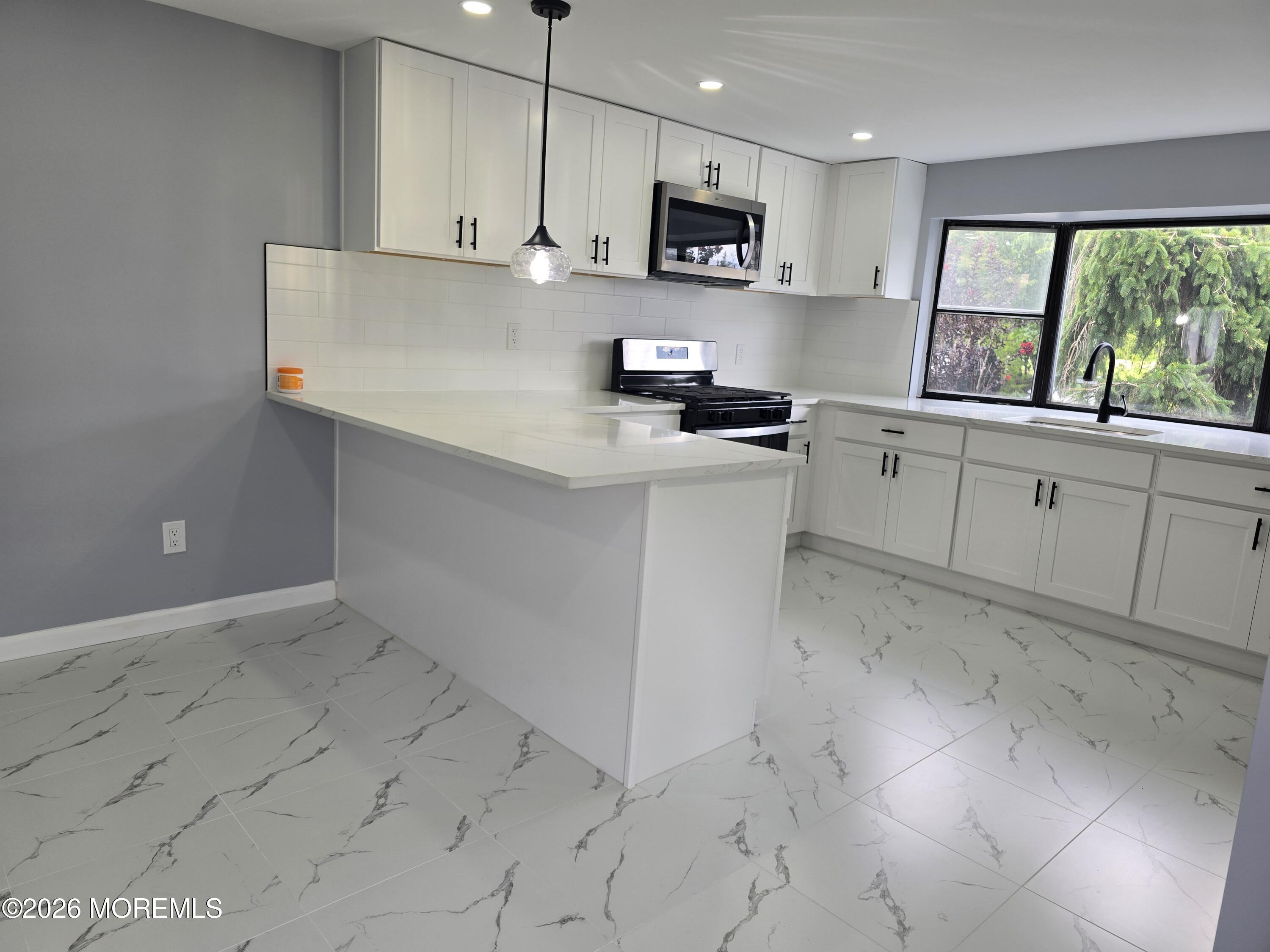 7 Shady Lake Circle Jackson NJ 08527