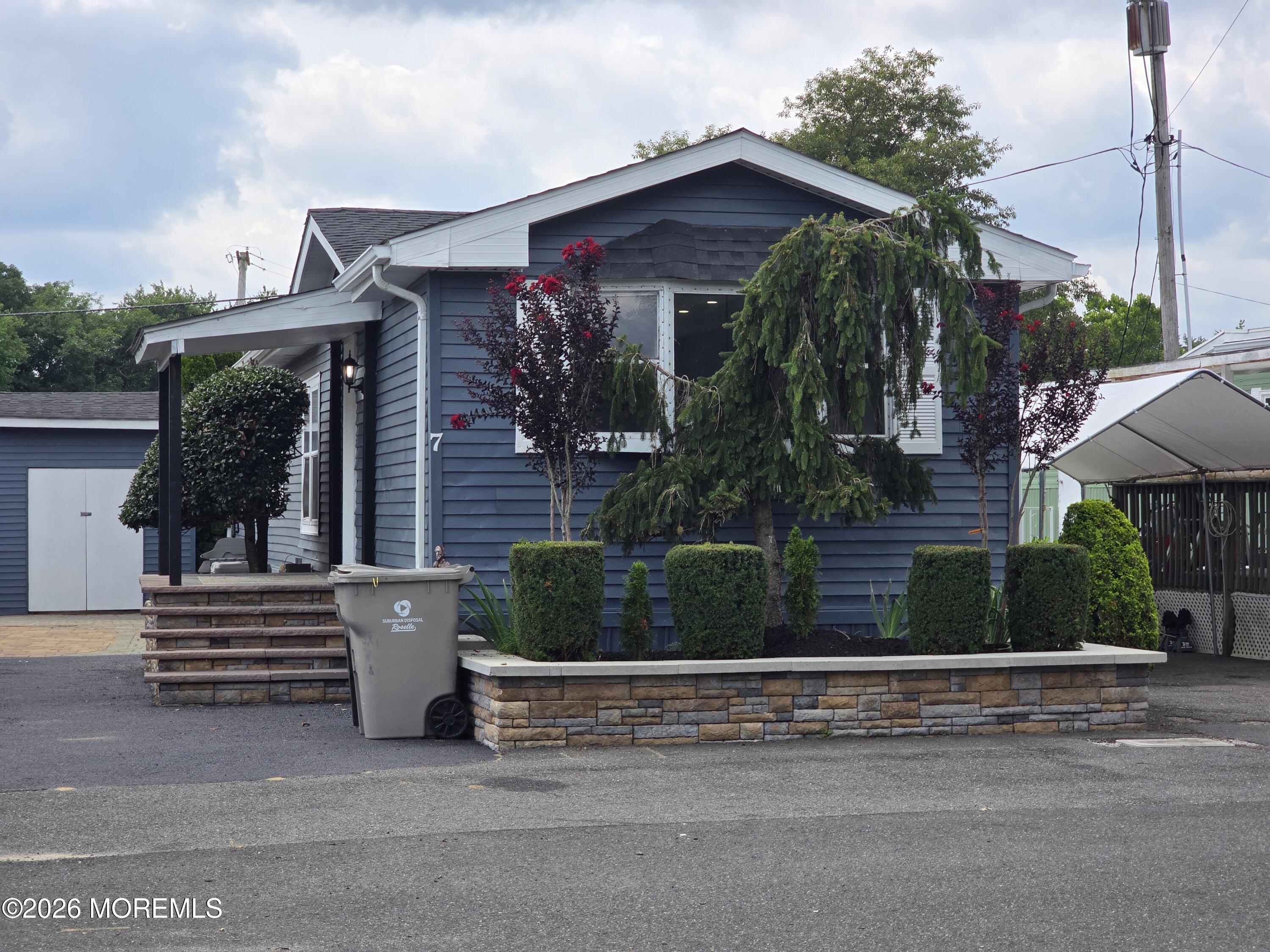 7 Shady Lake Circle Jackson NJ 08527