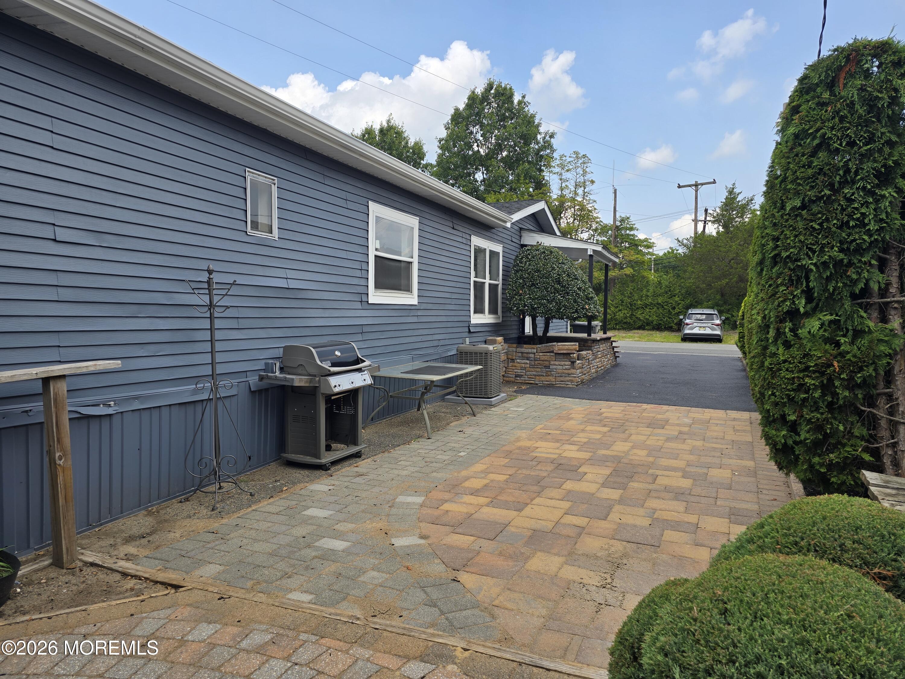 7 Shady Lake Circle Jackson NJ 08527