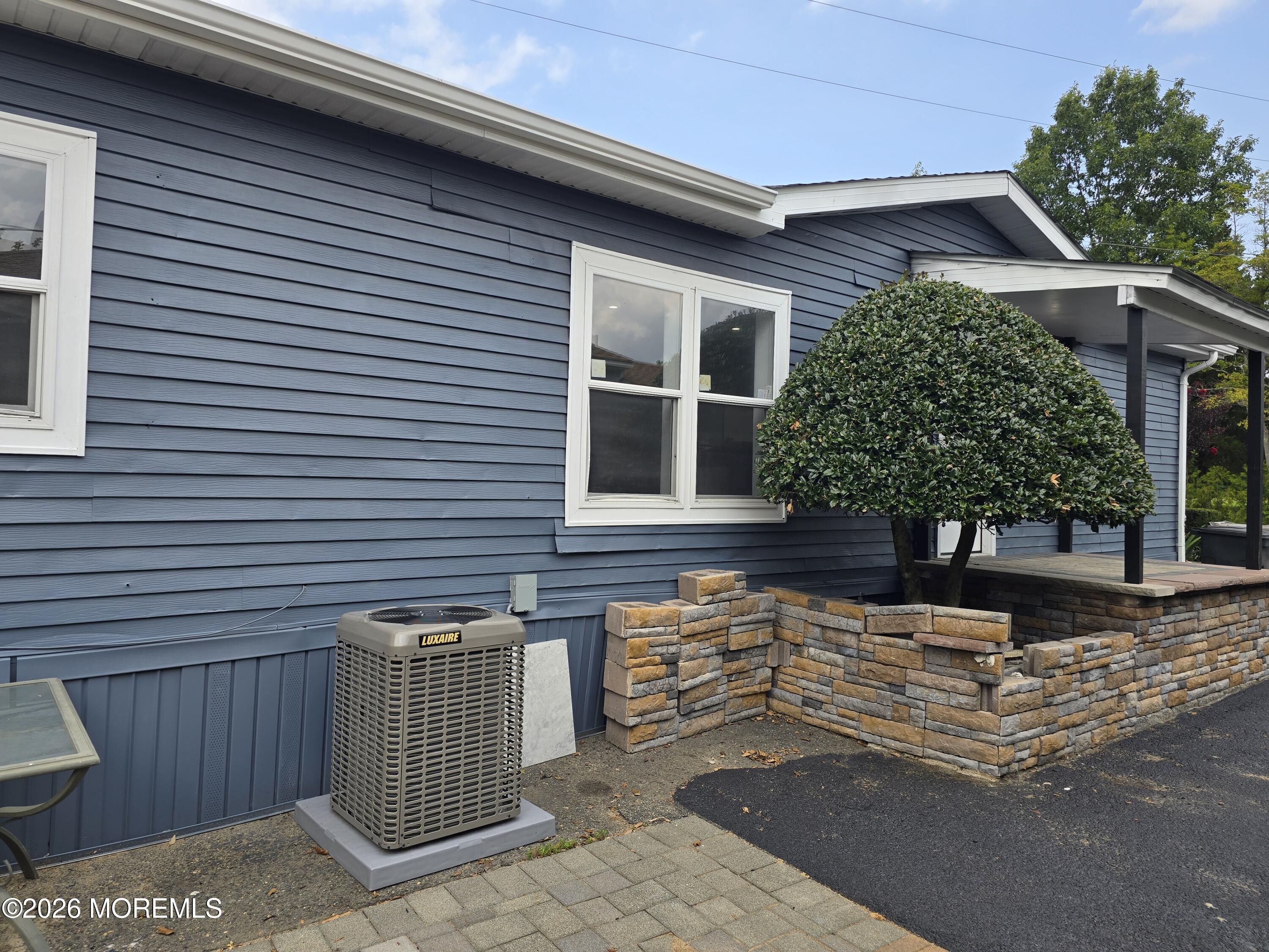 7 Shady Lake Circle Jackson NJ 08527