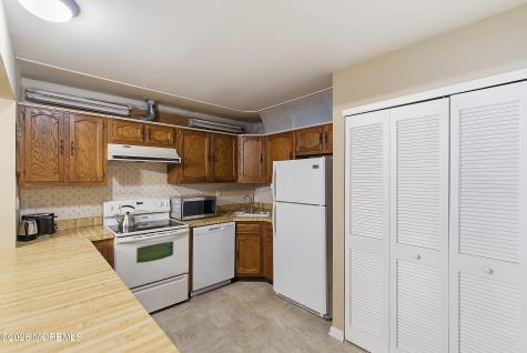 41 Western Reach Red Bank NJ 07701
