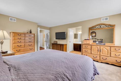 9 Carol Court Manchester NJ 08759
