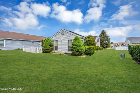9 Carol Court Manchester NJ 08759