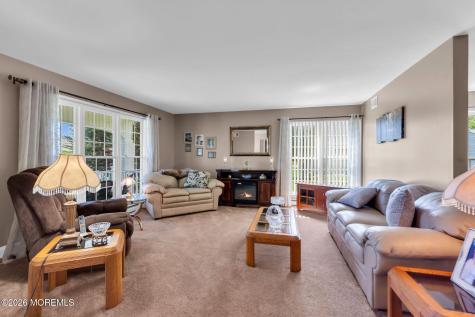 9 Carol Court Manchester NJ 08759