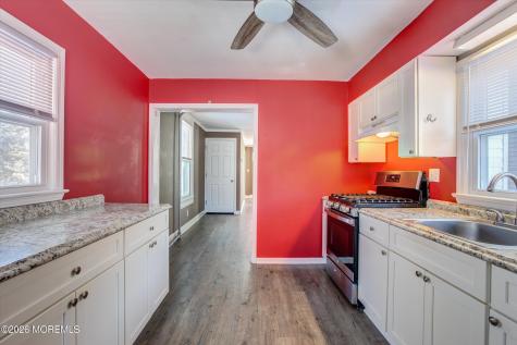 2 Chingarora Avenue Keyport NJ 07735