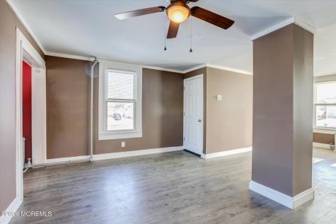 2 Chingarora Avenue Keyport NJ 07735