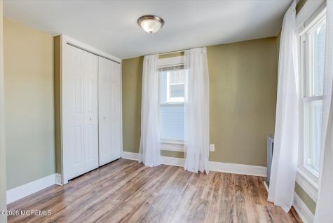 2 Chingarora Avenue Keyport NJ 07735