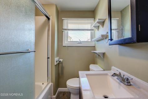 2 Chingarora Avenue Keyport NJ 07735