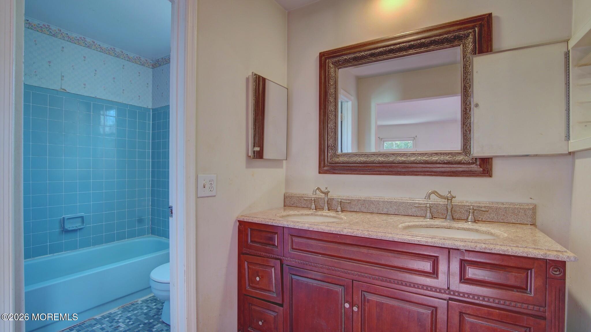 40 Newport Drive Manalapan NJ 07726