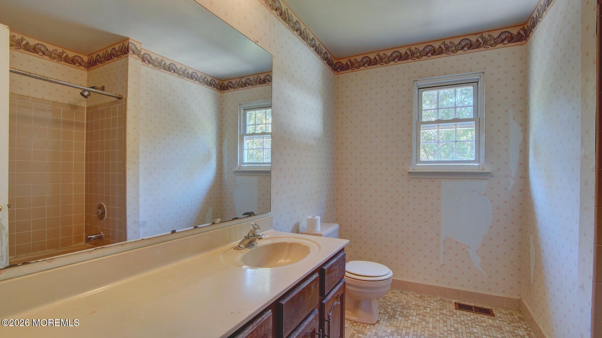 40 Newport Drive Manalapan NJ 07726