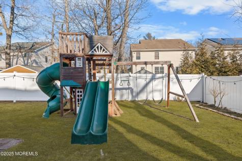 15 Stuyvesant Road Brick NJ 08723
