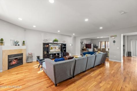 15 Stuyvesant Road Brick NJ 08723
