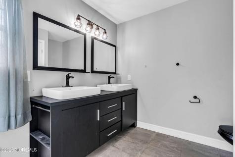 24 Naples Avenue Cliffwood NJ 07721