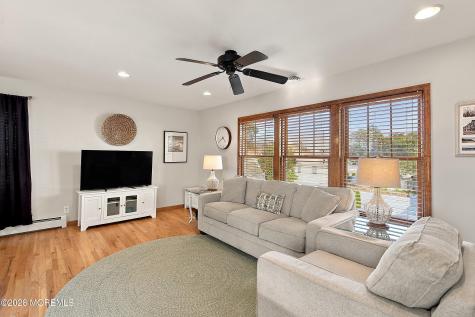 207 Parkway Point Pleasant Beach NJ 08742