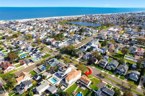 207 Parkway Point Pleasant Beach NJ 08742