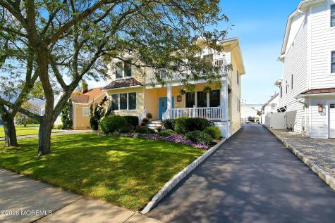 207 Parkway Point Pleasant Beach NJ 08742