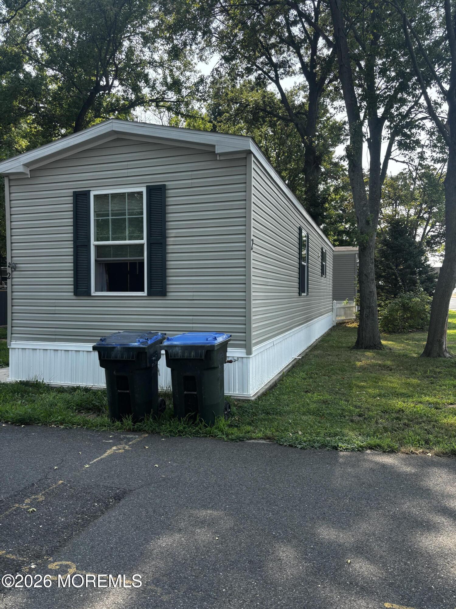 2 Sams Trailer Ct Court Hazlet NJ 07730